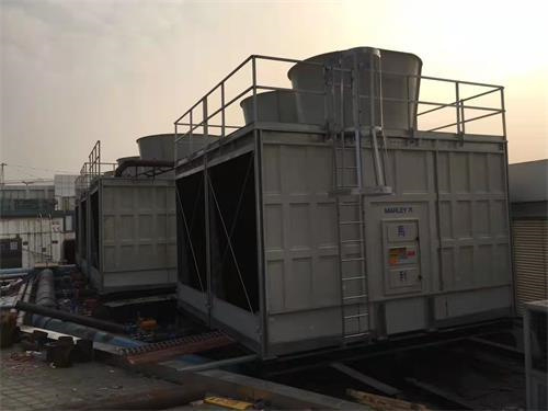 圓形瓶型玻璃鋼冷卻塔