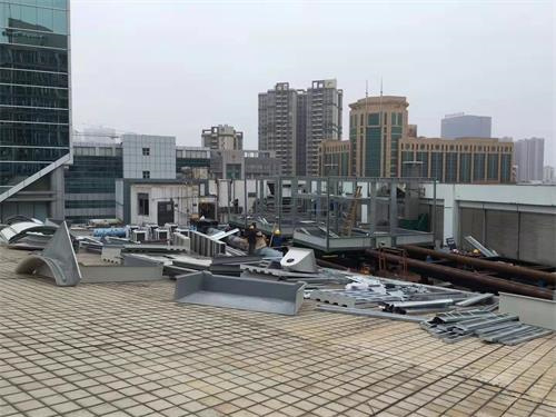 不銹鋼冷卻塔在使用時要注意哪些問題?(不銹鋼冷卻塔怎么選)