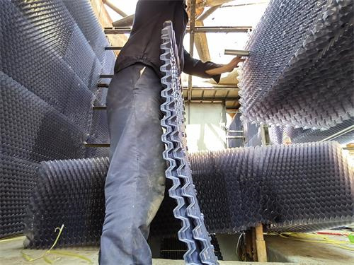 商業(yè)玻璃鋼冷卻塔和冷水機(jī)的安裝和維修,玻璃鋼冷卻塔結(jié)構(gòu)圖